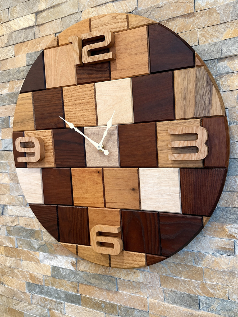 Wooden Big Bricks clock